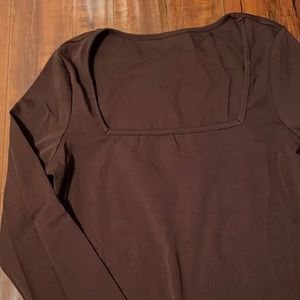 Square neck long sleeve